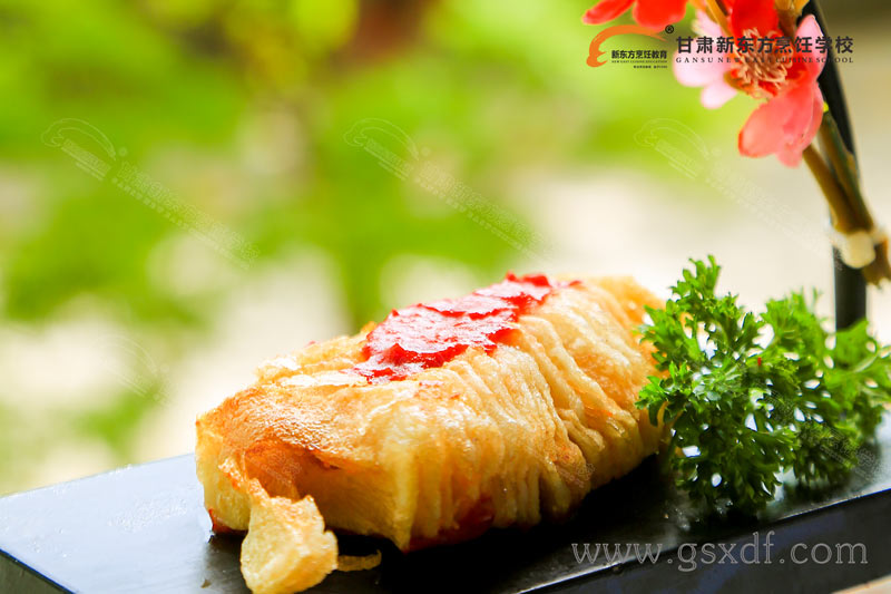甘肃新东方<a href='http://m.gsxdf.com/' target='_blank'><u>烹饪学校</u></a>土豆全宴作品5