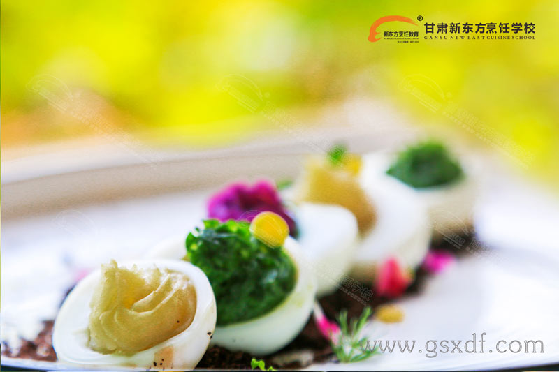 甘肃新东方<a href='http://m.gsxdf.com/' target='_blank'><u>烹饪学校</u></a>土豆全宴作品4
