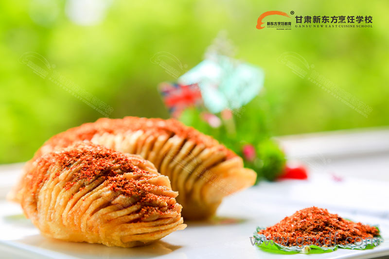 甘肃新东方<a href='http://m.gsxdf.com/' target='_blank'><u>烹饪学校</u></a>土豆全宴作品10