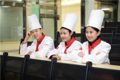 在新东方烹饪学校学厨师十天能学会吗