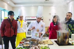 2020年，为什么越来越多的初高中生选择学厨师？