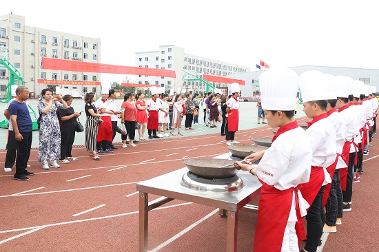 陕西新东方<a href='http://m.gsxdf.com/' target='_blank'><u>烹饪学校</u></a>