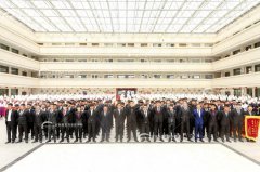 <b>【毕业快乐】不悔遇见 不负经历，愿前程似锦</b>