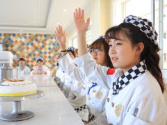 学西点的学费大概需要多少？