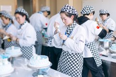 <b>想学西点烘焙，多久能学会</b>