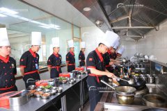 想开店？想创业？来甘肃新东方烹饪学校实现你的餐饮创业梦
