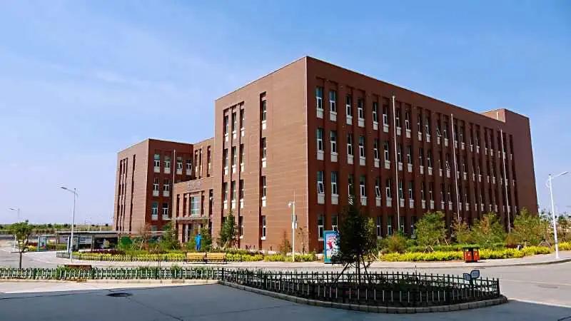 兰州体育运动学校