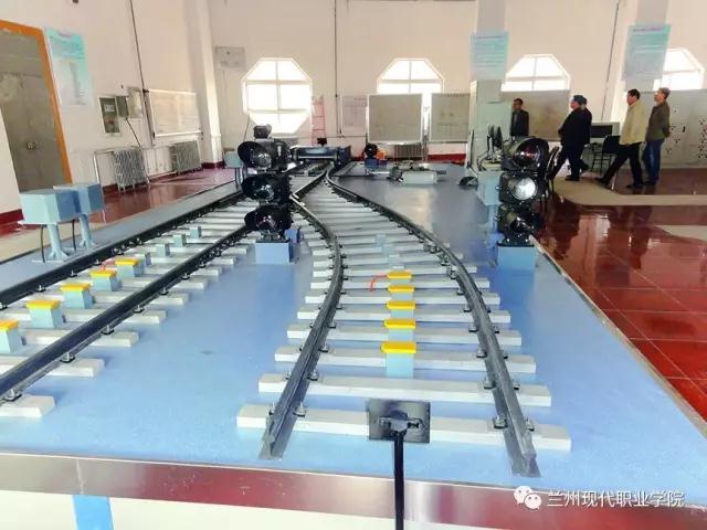 兰州现代职业学校 