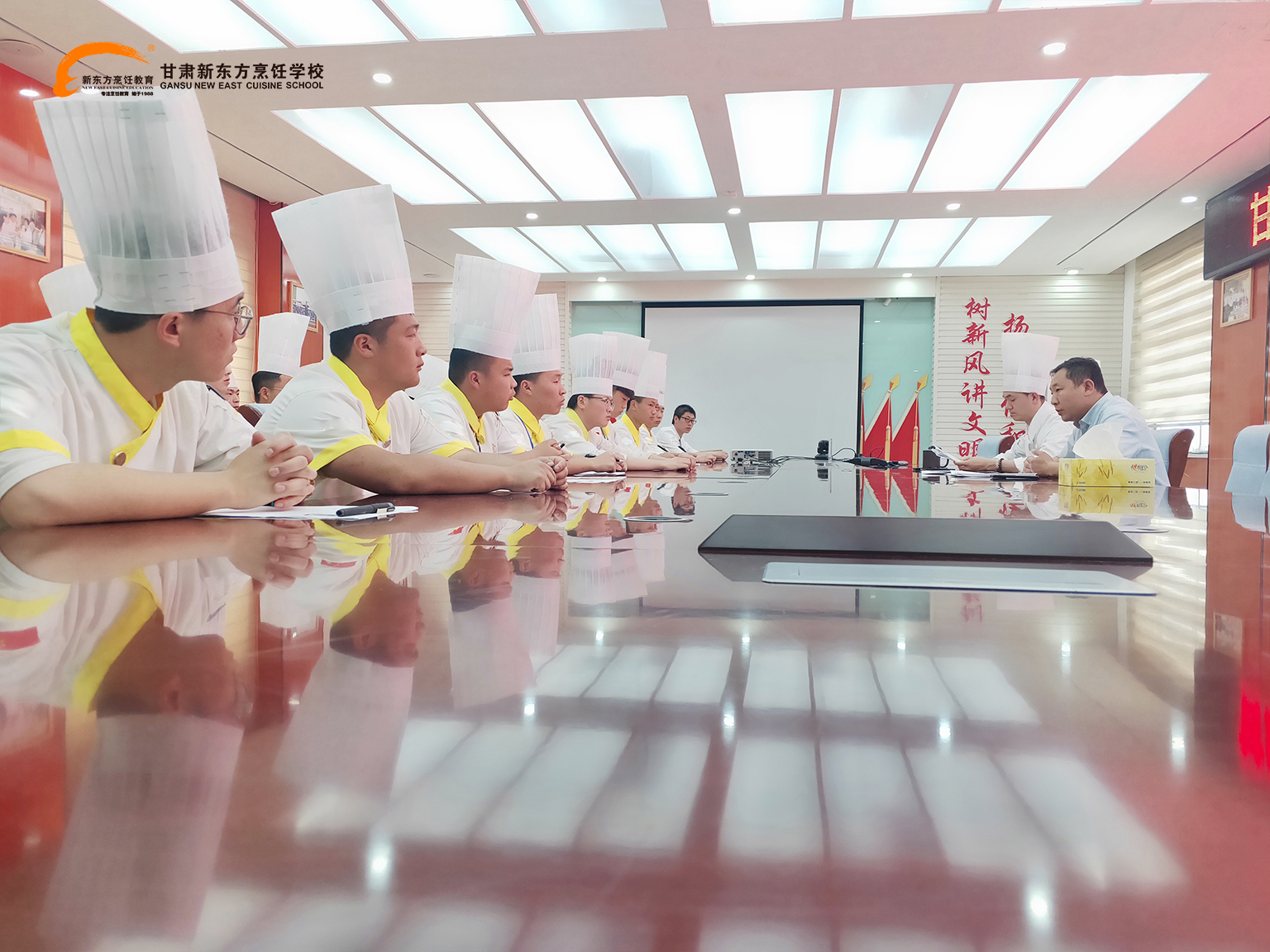 <b>【筑梦青春，职通未来】甘肃新东方烹饪学校毕业生模拟面试演练顺利举行！</b>