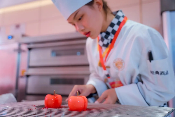 学西点好还是西餐好