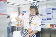 新东方厨师学校多少钱学费？