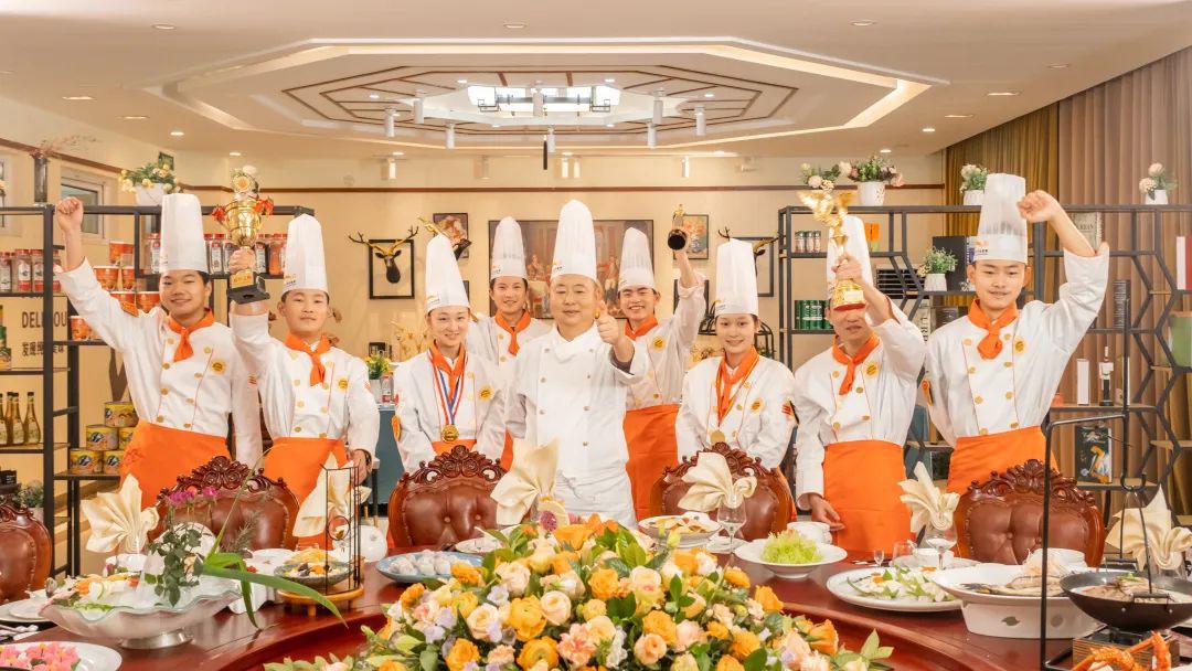 兰州厨师培训学校：甘肃新东方烹饪学校的匠心独运