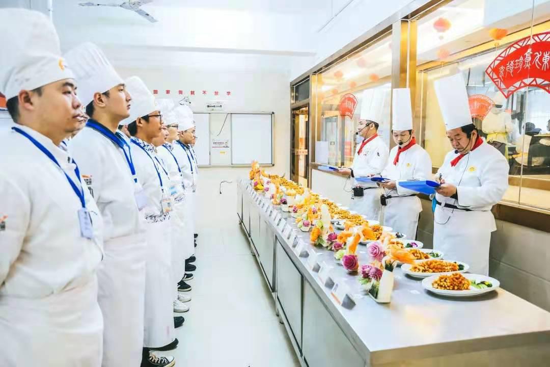在兰州学个厨师要多少钱