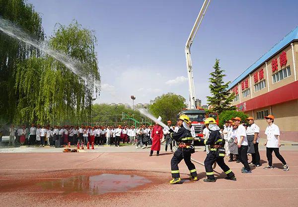 强化安全意识，共建平安校园 | 甘肃新东方高级技工学校开展消防演练活动~