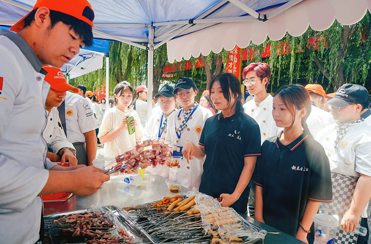 校园美食节