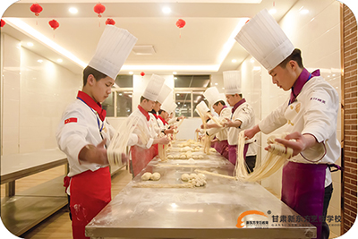 甘肃新东方烹饪学校牛肉面专业