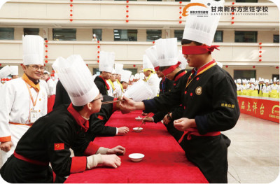花样闹元宵