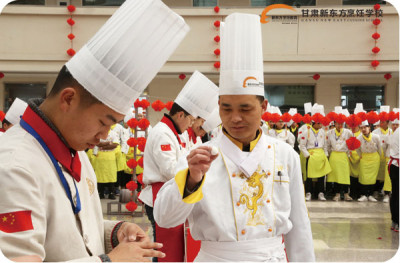 新东方包元宵比赛