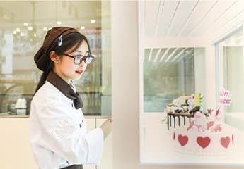 行业人才缺口大