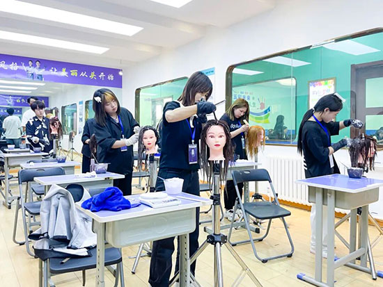 美容化妆培训学校