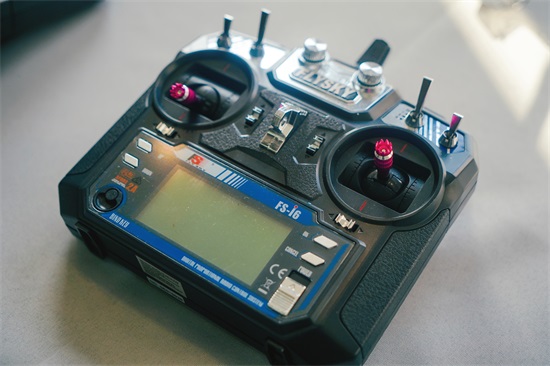 甘肃新东方高级技工学校无人机应用技术｜课堂掠影：以技为翼，逐梦长空