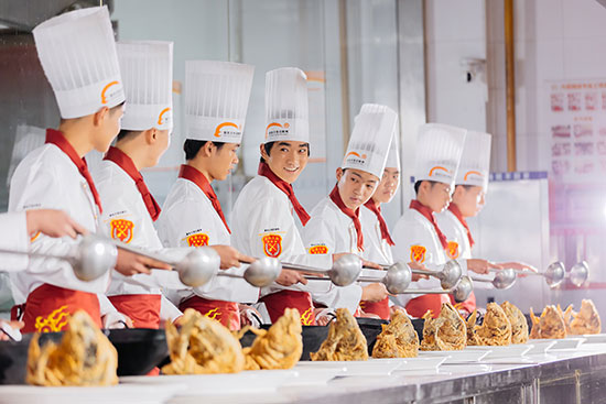 厨师从哪报名比较好