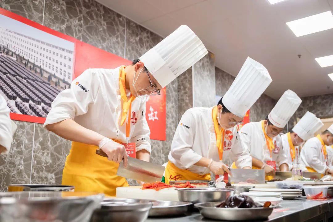 <a href='http://m.gsxdf.com/' target='_blank'><u>学厨师</u></a>去哪才能学到真正的技术