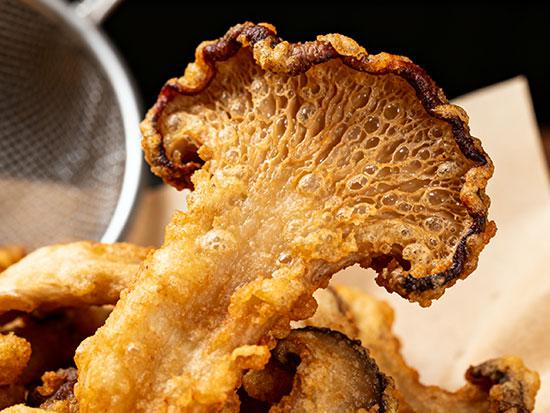 炸平菇要怎么炸才酥脆？